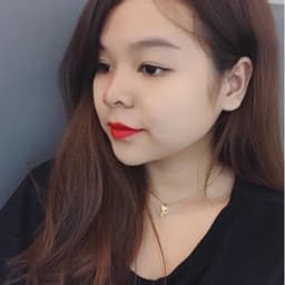 Chloe Nguyễn